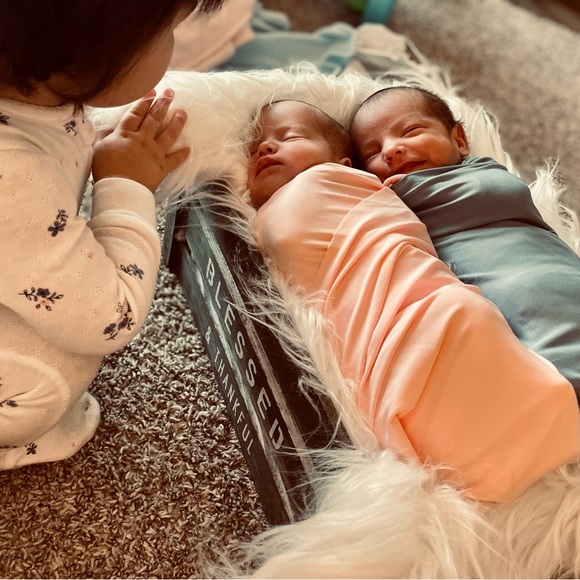 Meet your Posher, Elizabeth - Picture 2 of 6